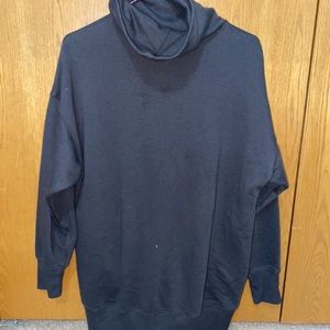 American Eagle turtle neck sweatshirt
